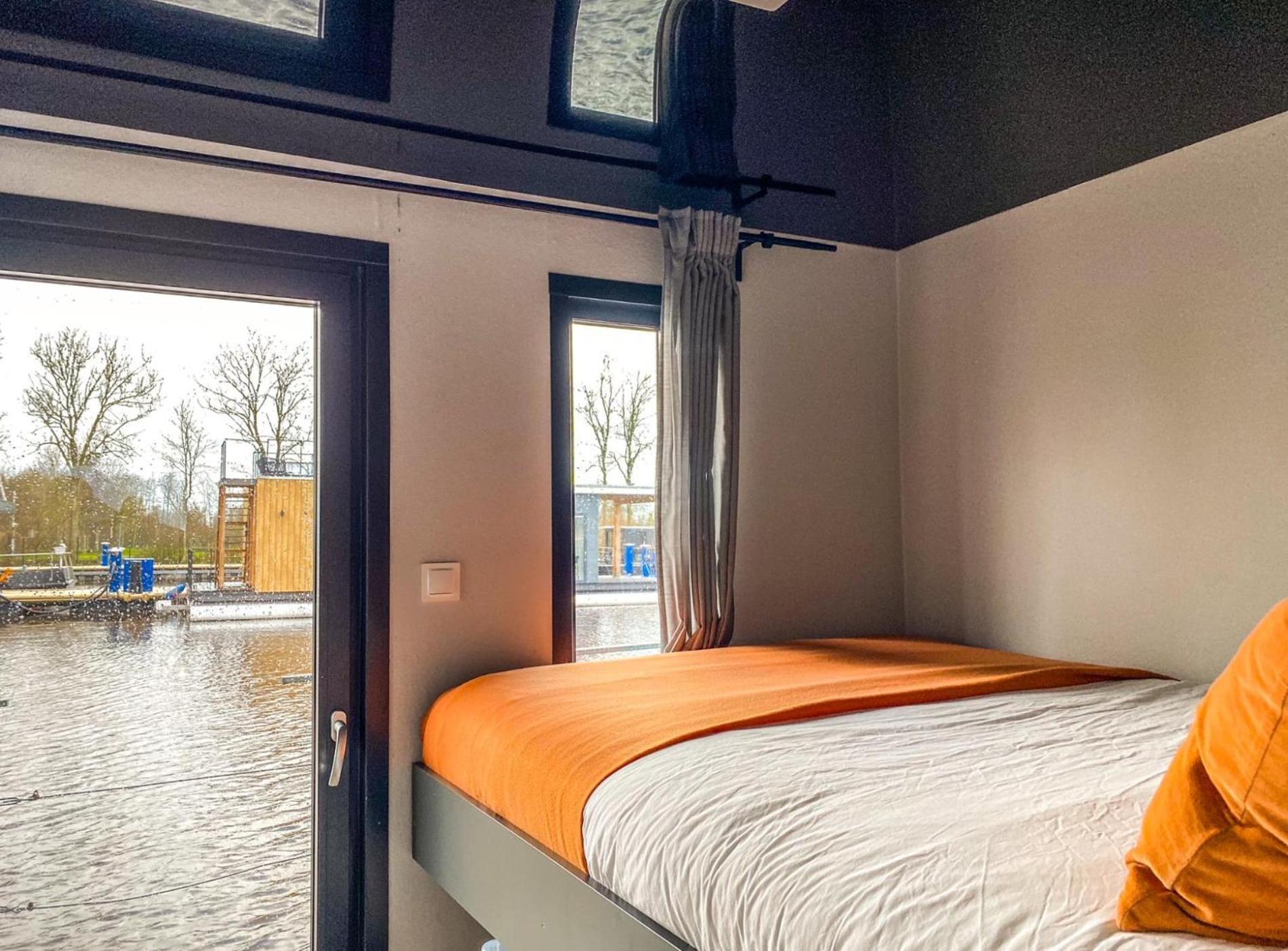 Houseboat Orange Sneekermeer Offingawier Luaran gambar